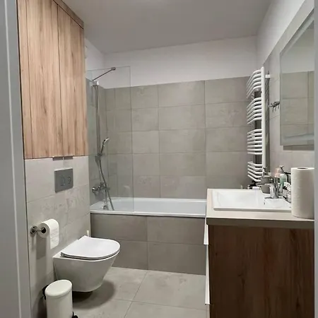 Chopin Airport Apartment *