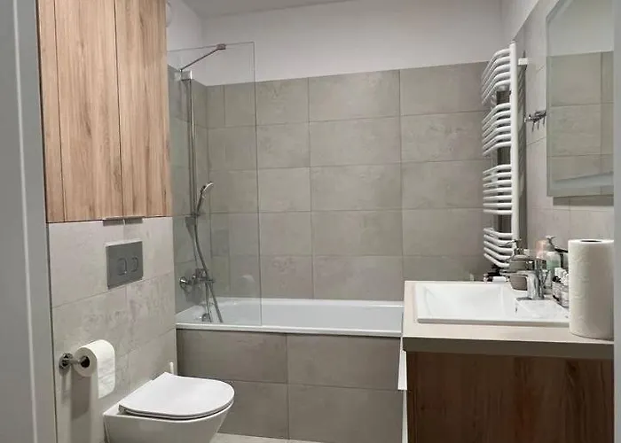 Chopin Airport Διαμέρισμα *